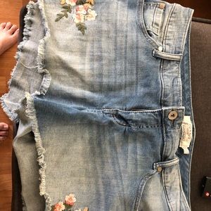 Floral Torrid Jean Shorts size 14